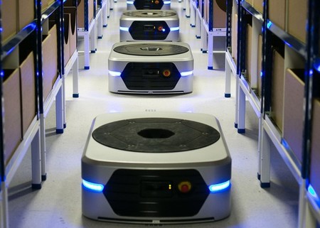 Aufstieg der Maschinen: Müssen Sie Ihre Gabelstapler durch Roboter ersetzen? Aufstieg der Maschinen: Müssen Sie Ihre Gabelstapler durch Roboter ersetzen?